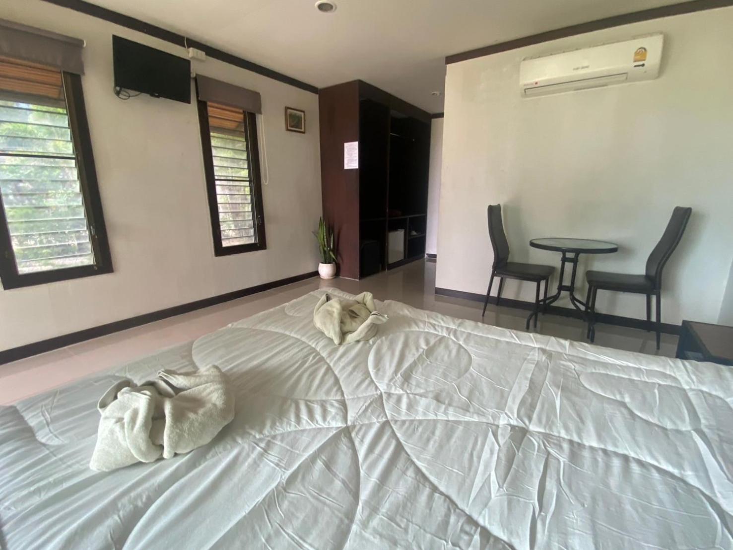 Phangan Chalet Bungalow & House Chaloklum Exterior foto